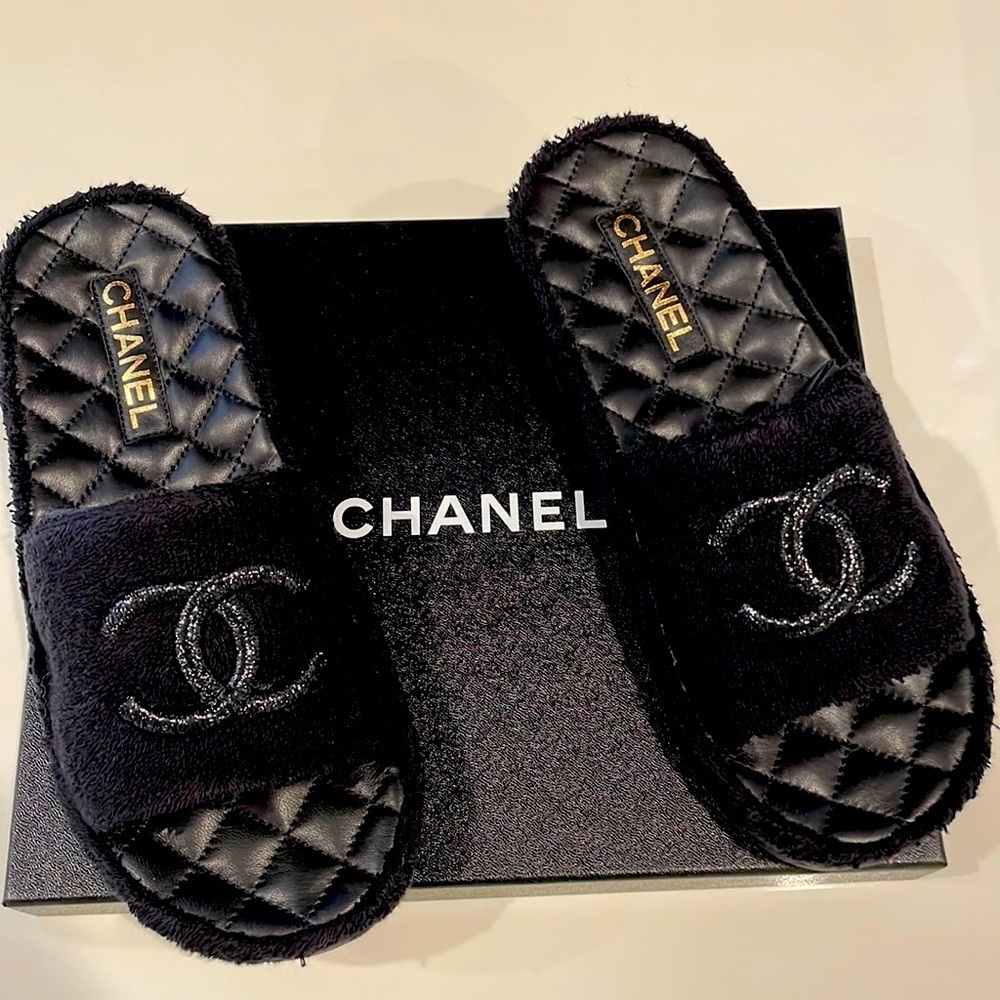 New! Chanel Black Mules. Authentic